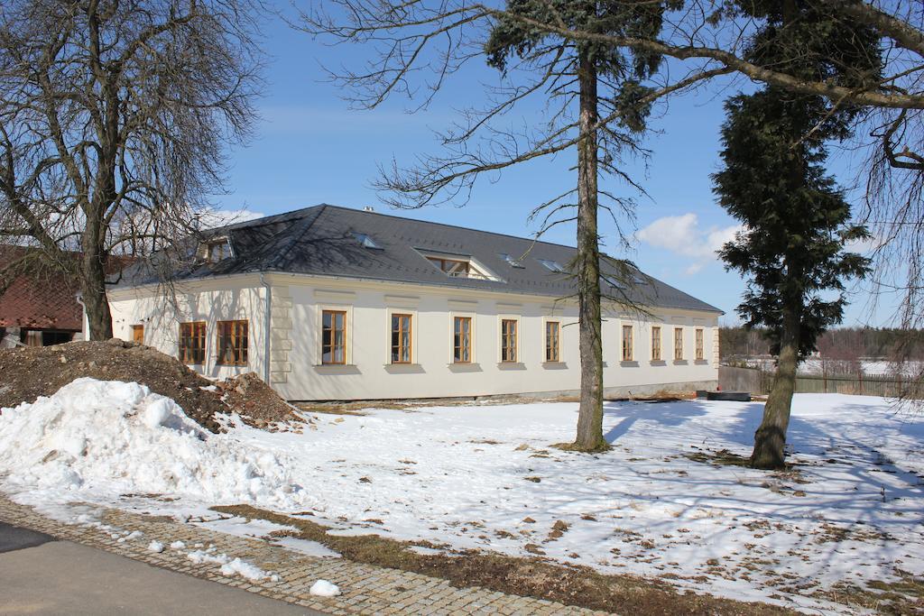 Bílý Beránek Hladov Exterior foto
